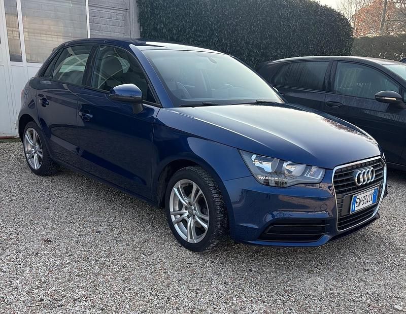 Usata Audi A1 Ambition 90 CV (66 kW) 2014 Blu Utilitaria