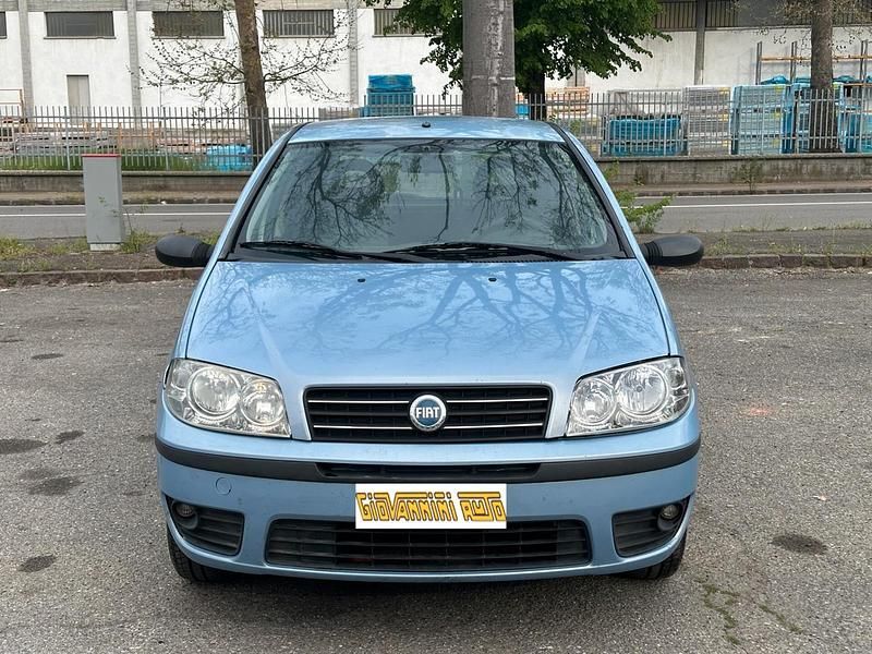 Usata Fiat Punto Active 59 CV (43 kW) 2006 Blu Berlina