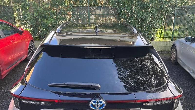 Usata Toyota Yaris Cross 106 CV (77 kW) 2024 Grigio SUV