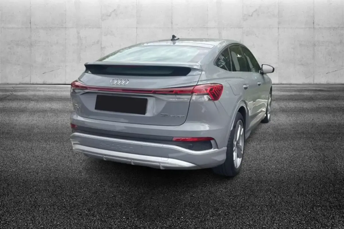 Usata Audi Q4 e-tron 69 kW (95 CV) 2023 Grigio SUV