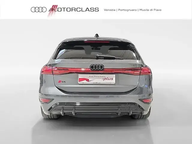 Usata Audi S6 e-tron Edition .1 369 kW (503 CV) 2025 Grigio daytona perla Station wagon