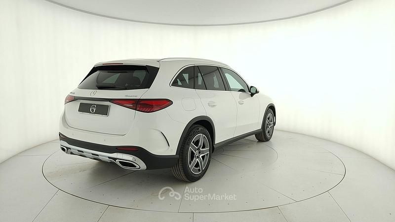 Usata Mercedes GLC300 Advanced 258 CV (189 kW) 2023 Bianco Pick-up