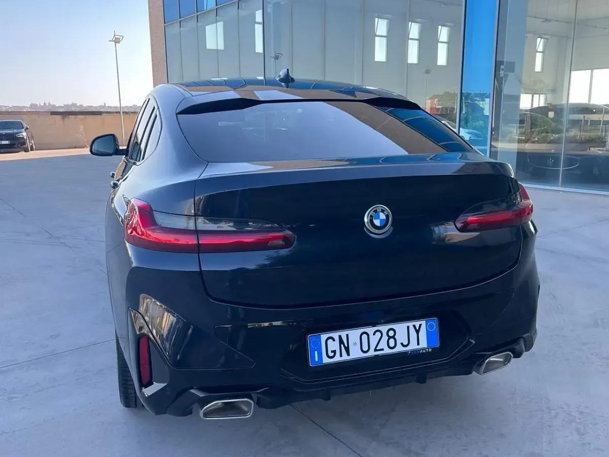 Usata BMW X4 M Sport 183 CV (134 kW) 2023 Nero SUV