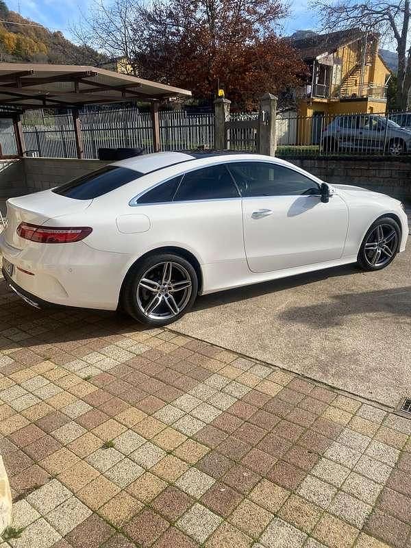 Usata Mercedes E220 Premium 194 CV (142 kW) 2019 Coupé