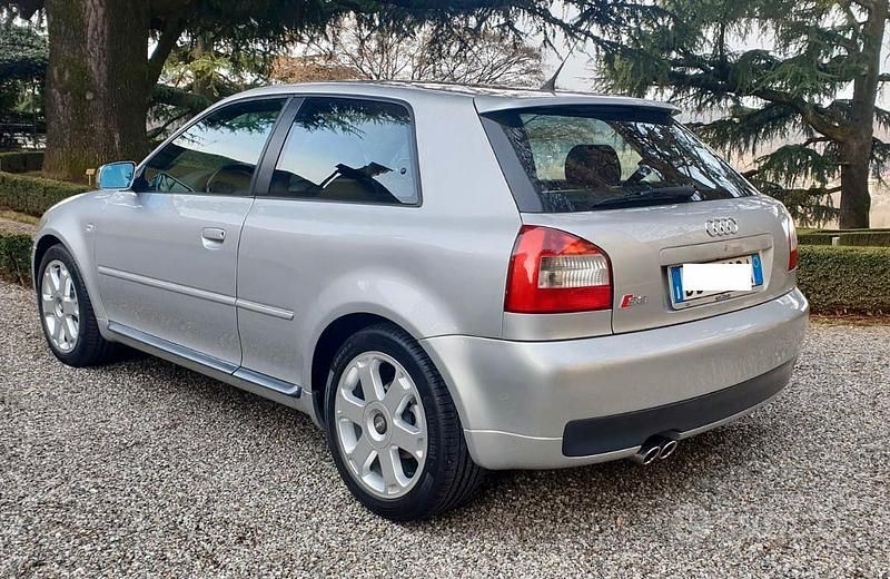 Usata Audi S3 2001 Grigio Utilitaria