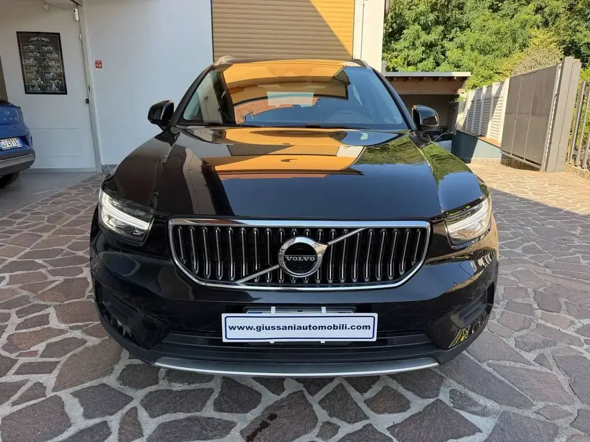 Usata Volvo XC40 Inscription 197 CV (144 kW) 2022 Onyx black SUV