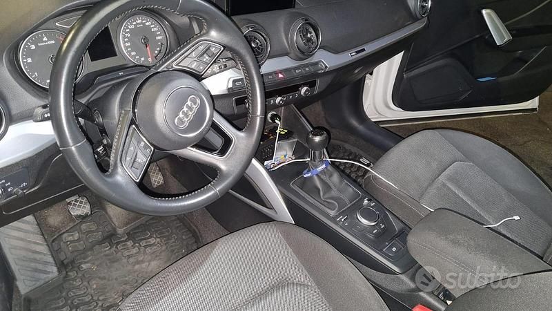 Usata Audi Q2 Design 116 CV (85 kW) 2018 Bianco SUV