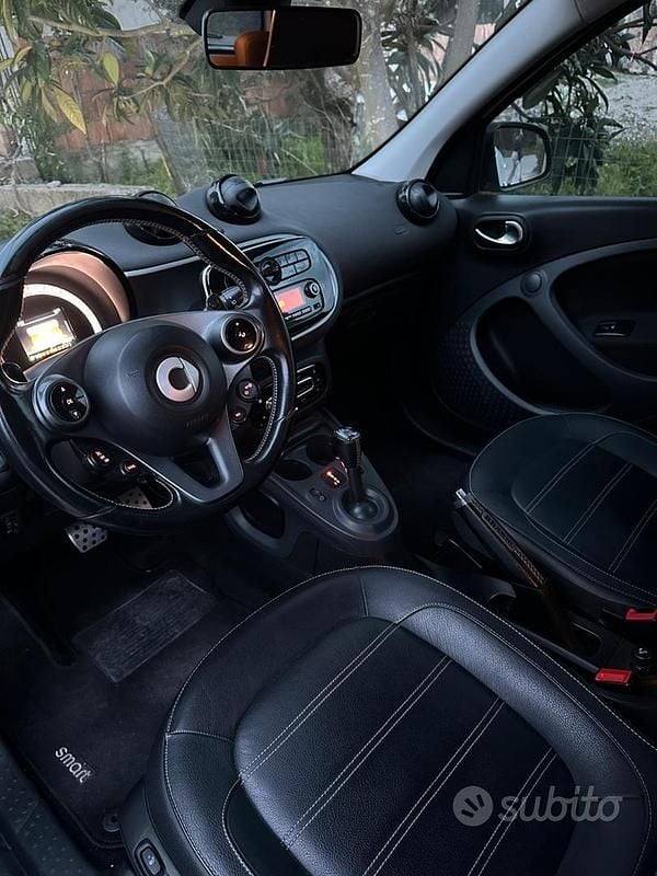Usata Smart ForFour Brabus 90 CV (66 kW) 2018 Bianco Utilitaria