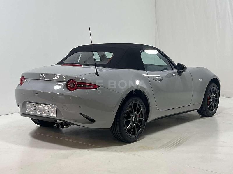 Nuova Mazda MX5 Homura-Line 132 CV (97 kW) 2025 Aero grey Cabrio
