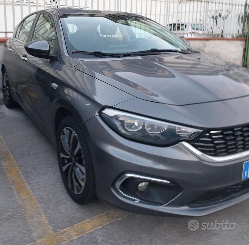 Usata 2020 Fiat Tipo Lounge Tre volumi | 11.500 € (Super prezzo) - Immagine 1/4