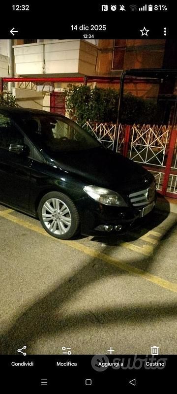 Usata Mercedes B200 Premium 135 CV (99 kW) 2014 Nero Monovolume