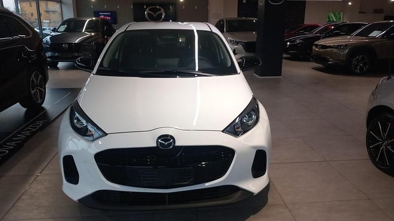Nuova Mazda 2 Prime-Line 116 CV (85 kW) 2026 Bianco Utilitaria