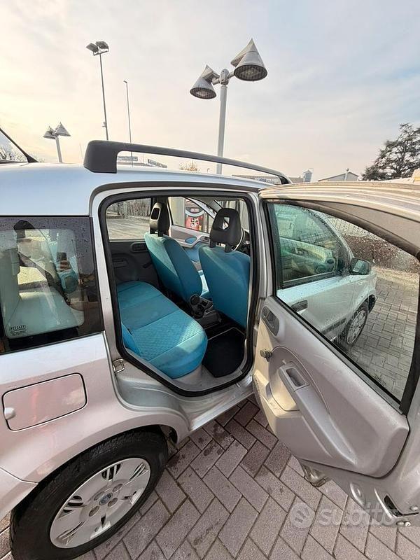Usata Fiat Panda Dynamic 60 CV (44 kW) 2004 Grigio Utilitaria