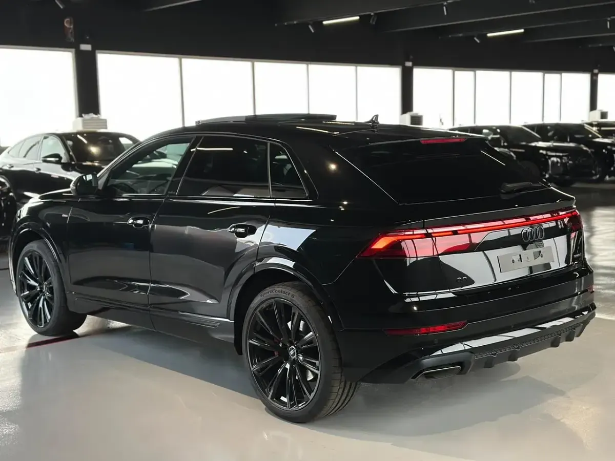 Nuova Audi Q8 S-Line 285 CV (209 kW) 2026 Nero SUV