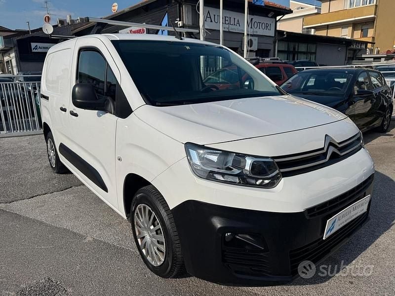 Usata Citroën Berlingo 99 CV (72 kW) 2018 Bianco Monovolume