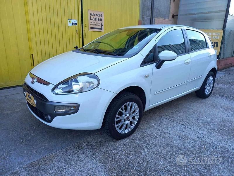 Usata Fiat Punto Evo Emotion 77 CV (56 kW) 2010 Bianco Utilitaria