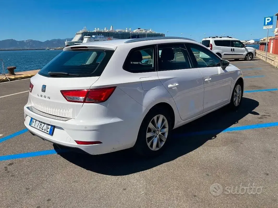 Usata Seat Leon Style 115 CV (84 kW) 2019 Station wagon