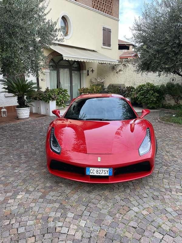 Usata 2018 Ferrari 488 Coupé | 222.000 € - Immagine 1/4