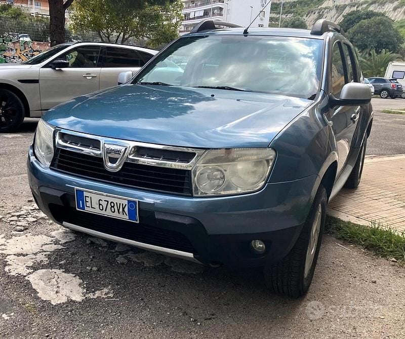 Usata Dacia Duster Lauréate 110 CV (80 kW) 2012 Blu SUV