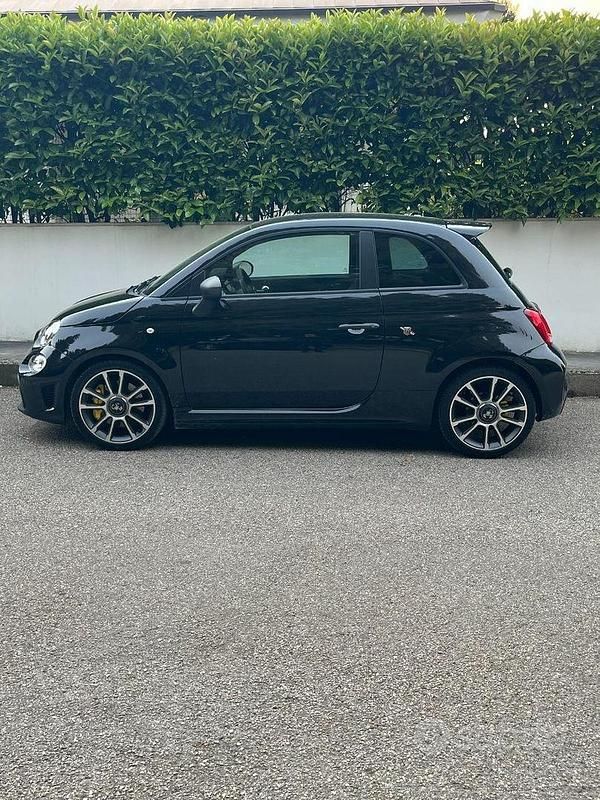 Usata Abarth 695 Turismo 180 CV (132 kW) 2024 Utilitaria
