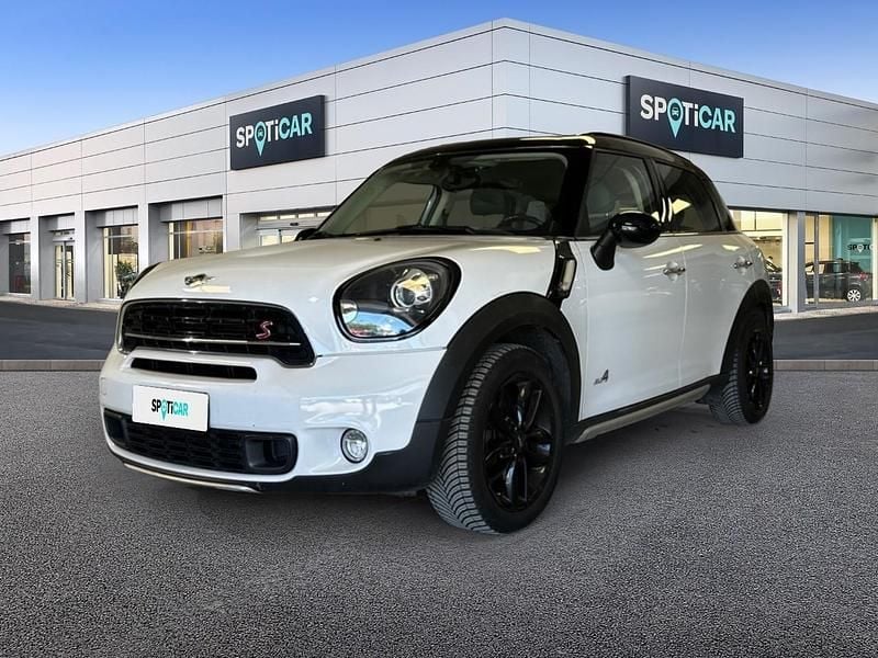Usata Mini Cooper SD Countryman Business 143 CV (105 kW) 2016 Bianco SUV