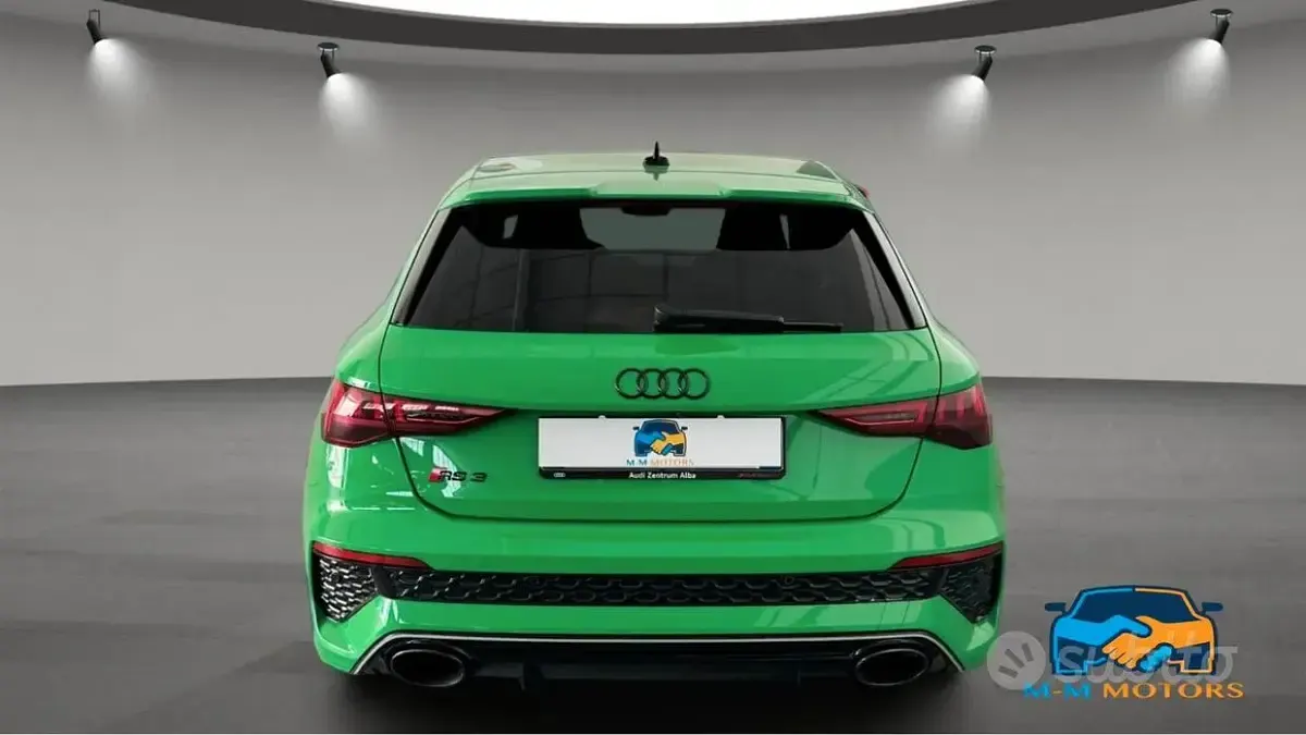 Usata Audi RS3 Exclusive 400 CV (294 kW) 2024 Verde porsche exclusive Berlina