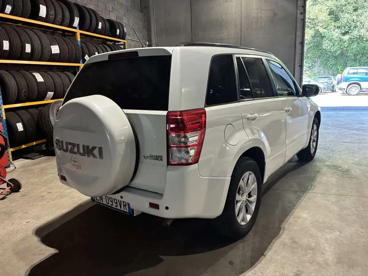 Usata Suzuki Grand Vitara 129 CV (94 kW) 2013 Other SUV