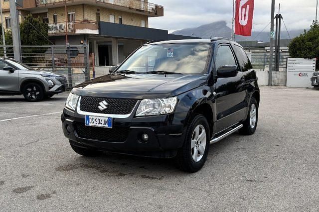 Usata Suzuki Grand Vitara 106 CV (77 kW) 2009 Nero SUV