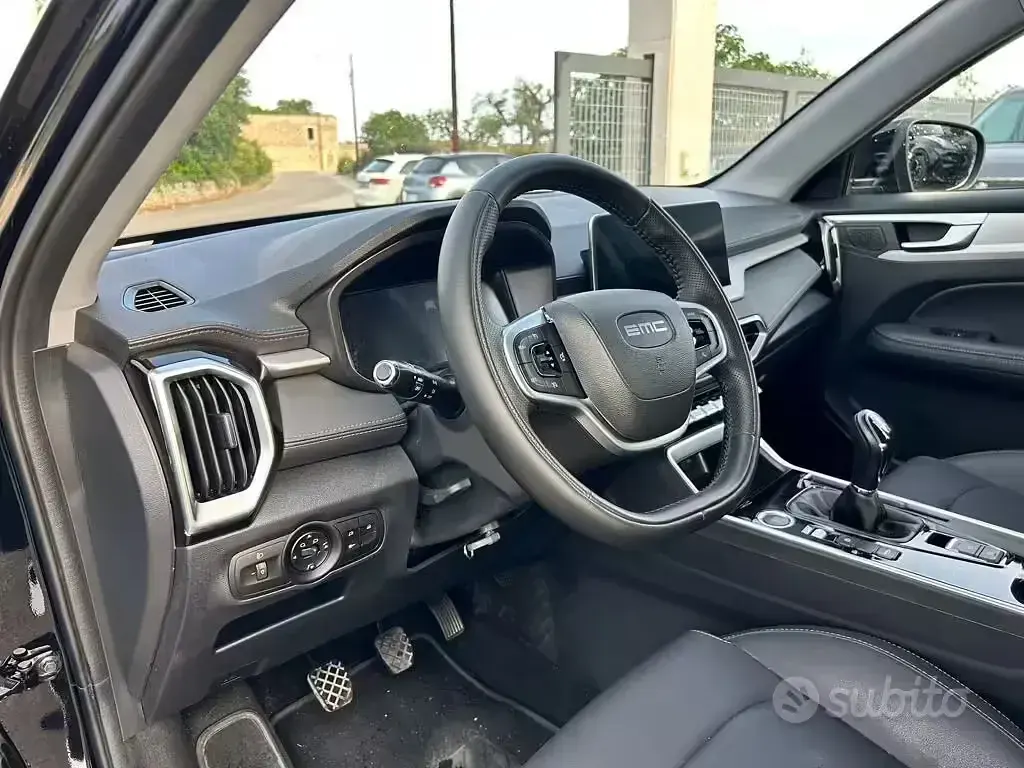 Usata EMC SEI 113 CV (83 kW) 2026 Nero SUV