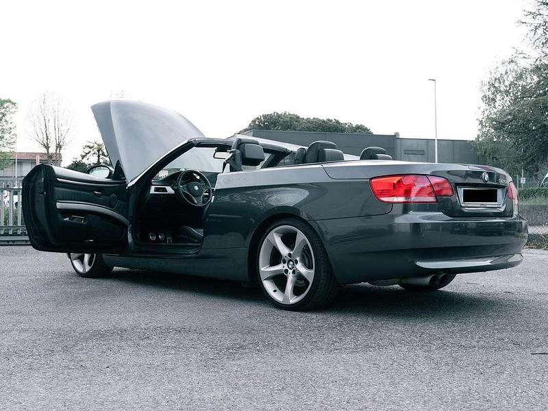 Usata BMW 325 Cabriolet Comfort Edition 218 CV (160 kW) 2007 Grigio Cabrio