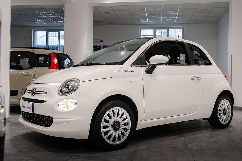 Usata Fiat 500 Dolcevita 69 CV (50 kW) 2023 Bianco pastello Utilitaria