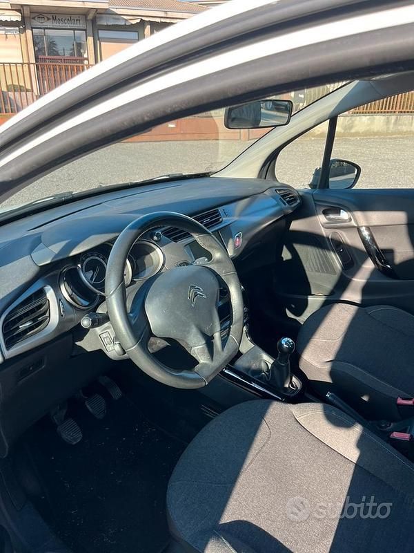 Usata Citroën C3 Feel 75 CV (55 kW) 2017 Bianco Berlina