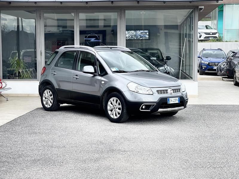 Usata Fiat Sedici 120 CV (88 kW) 2011 Grigio SUV