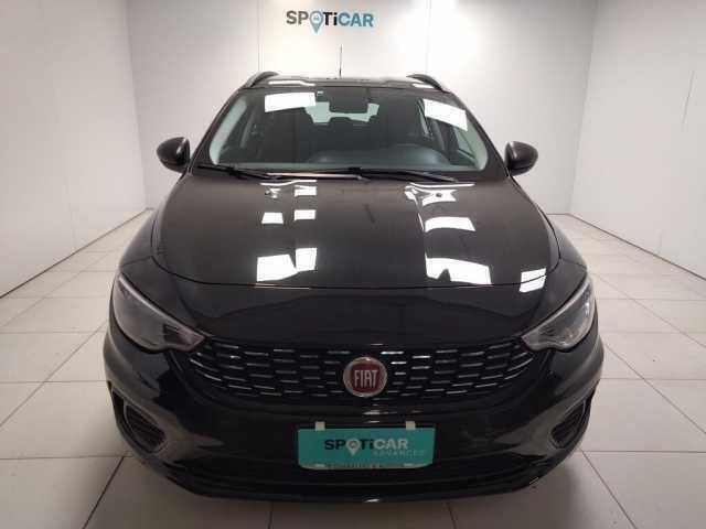 Usata Fiat Tipo Easy 120 CV (88 kW) 2018 Nero Station wagon