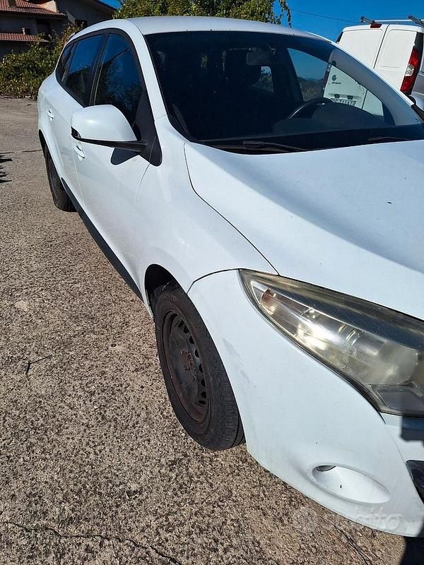 Usata Renault Mégane GrandTour 110 CV (80 kW) 2010 Bianco Station wagon