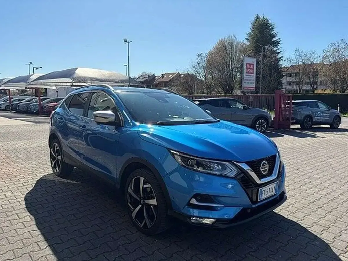 Usata Nissan Qashqai Tekna+ 159 CV (116 kW) 2019 Magnetic blu SUV