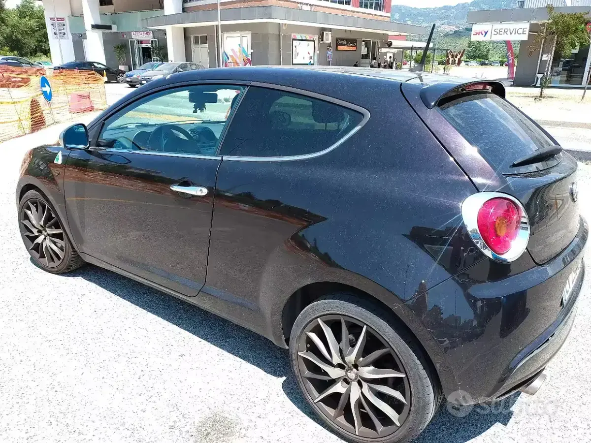 Usata Alfa Romeo MiTo 140 CV (102 kW) 2014 Nero Utilitaria