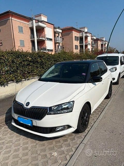 Usata 2021 Skoda Fabia Due volumi | 11.990 € (Buon prezzo) - Immagine 1/4