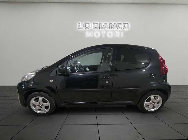 Usata Peugeot 107 68 CV (50 kW) 2012 Nero Utilitaria