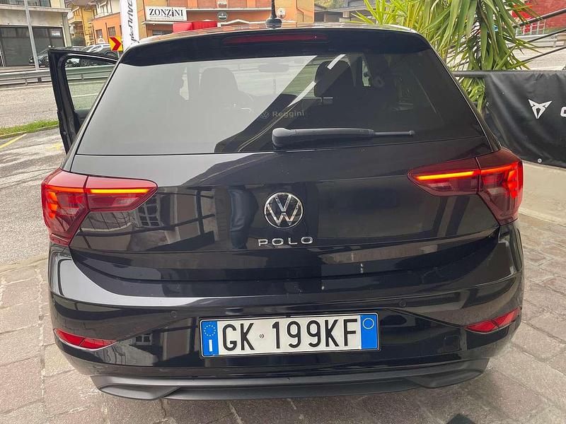 Usata VW Polo Life 80 CV (58 kW) 2023 Deep black perla Berlina