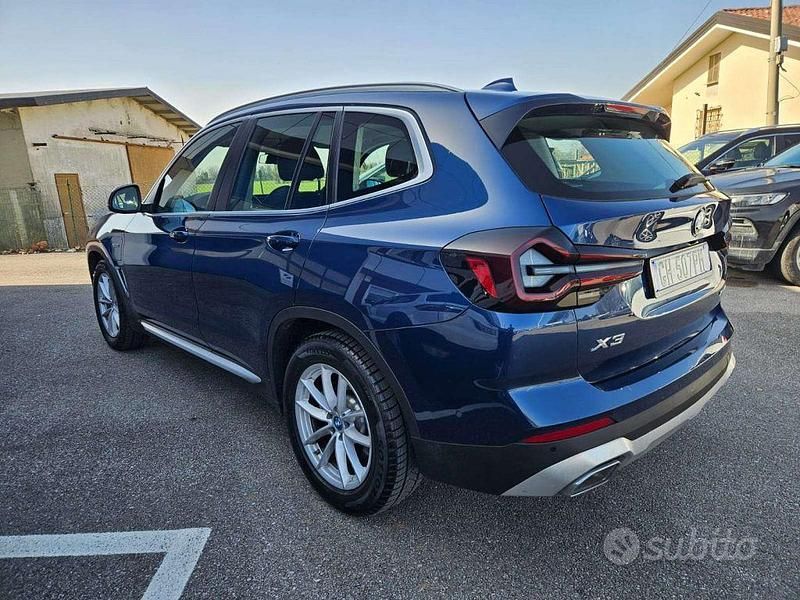 Usata BMW X3 184 CV (135 kW) 2022 Blu/azzurro SUV