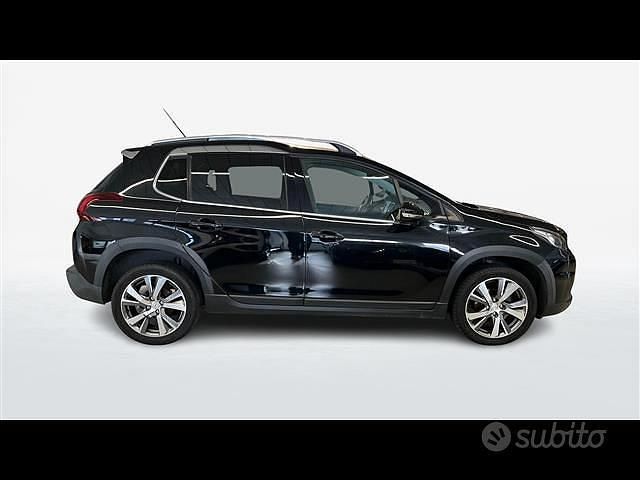 Usata Peugeot 2008 Allure 100 CV (73 kW) 2017 Nero SUV