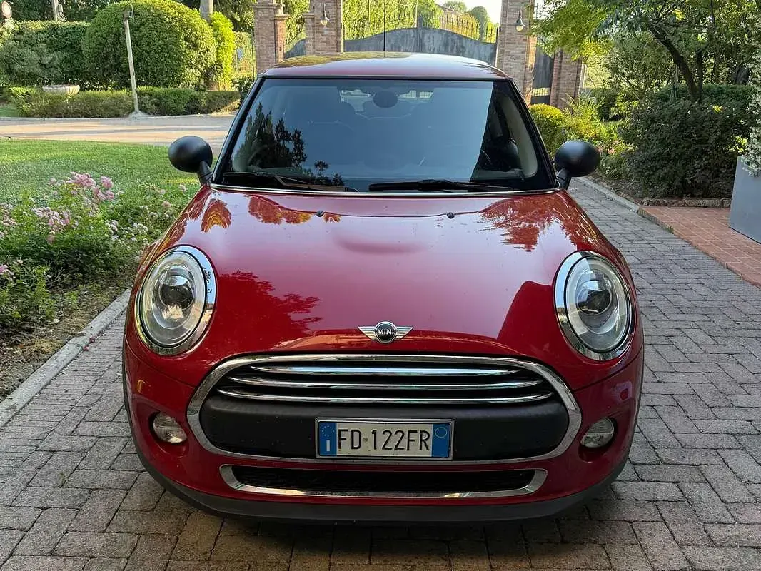Usata Mini One D 95 CV (69 kW) 2016 Rosso Utilitaria