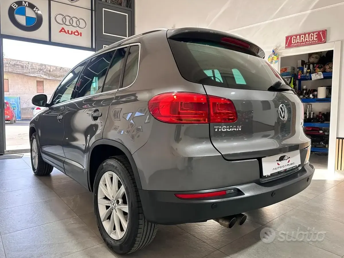 Usata VW Tiguan 140 CV (102 kW) 2015 Grigio SUV