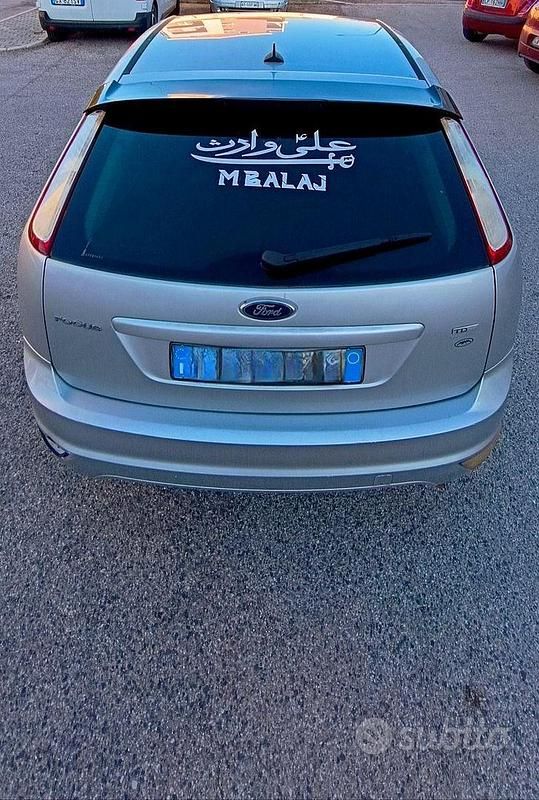 Usata Ford Focus 90 CV (66 kW) 2008 Grigio Berlina
