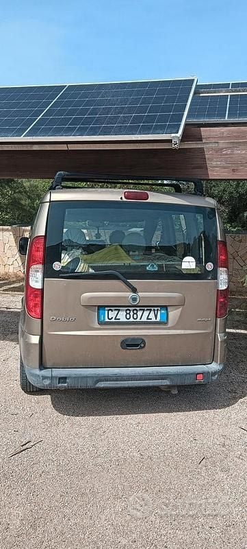 Usata Fiat Doblò 69 CV (50 kW) 2006 Marrone Monovolume