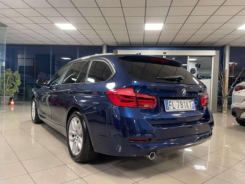 Usata BMW 318 Advantage 150 CV (110 kW) 2017 Blu/azzurro Station wagon