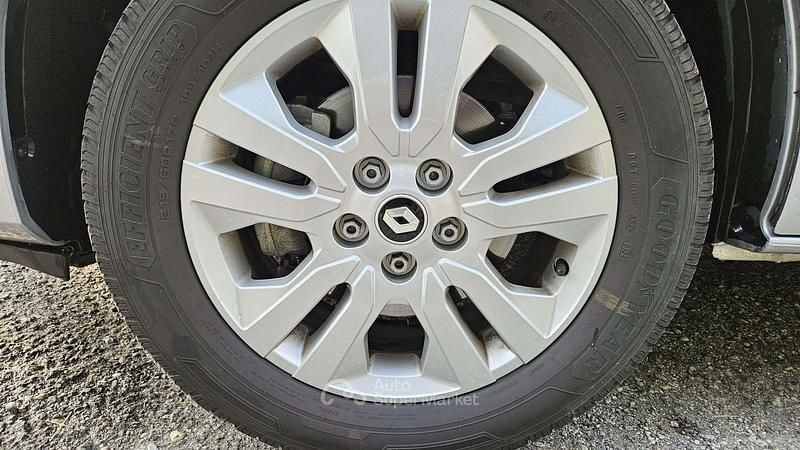 Usata Renault Trafic Equilibre 150 CV (110 kW) 2024 Argento Monovolume