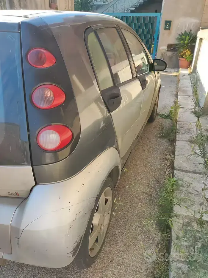 Usata Smart ForFour 95 CV (69 kW) 2005 Grigio Utilitaria