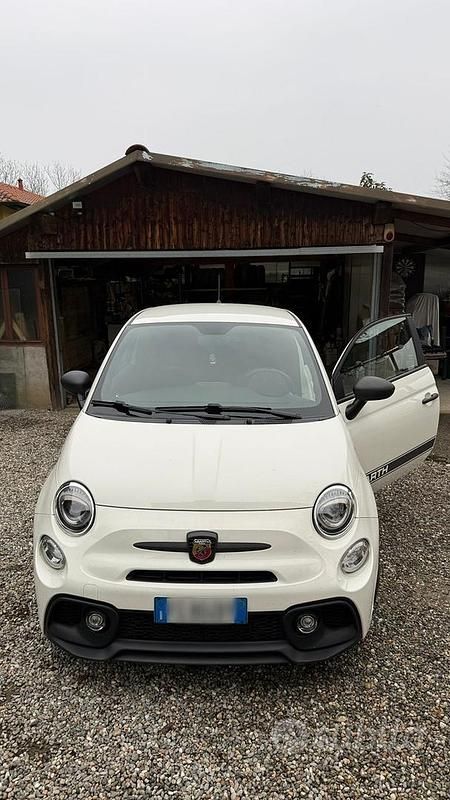 Usata 2016 Fiat 500 Abarth Tre volumi | 17.500 € (Molto cara) - Immagine 1/4